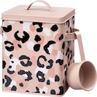 Futter-Box aus Metall mit Dosierlöffel, Leoprint (23x18 cm) bei dm-drogerie markt im Barth Prospekt für 9,95 €