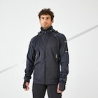Laufjacke wasserabweisend winddicht Winter Kiprun Warm Regul Herren schwarz/grau für 69,99 € bei DECATHLON im Angebot Laufjacke wasserabweisend winddicht Winter Kiprun Warm Regul Herren schwarz/grau im aktuellen DECATHLON Prospekt