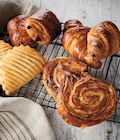 Assortiment de viennoiseries pur beurre à 3,67 € dans le catalogue Intermarché Hyper