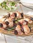 Brochette de râbles de lapin désossés aux pruneaux et poitrine fumée en promo chez Intermarché Brochette de râbles de lapin désossés aux pruneaux et poitrine fumée dans le catalogue Intermarché