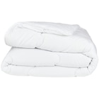 Couette "4 saisons" - Carrefour à Vaulx-en-Velin Couette "4 saisons" en promo chez Carrefour Vaulx-en-Velin à 22,49 €