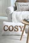 Coussin Cosylife - Maxi Bazar Coussin Cosylife à 10,99 € dans le catalogue Maxi Bazar