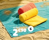 Drap de plage éponge dans le catalogue Gifi