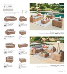 Offre Table de jardin rectangulaire dans le catalogue Maxi Bazar du moment à la page 11