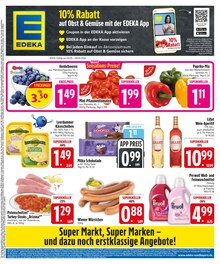 Tomaten im EDEKA Prospekt "Wir lieben Lebensmittel." mit 30 Seiten (München)