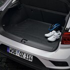 Flexible Gepäckraumeinlage für den Extra-Schutz im Kofferraum im aktuellen Prospekt bei Volkswagen in Rösrath