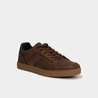 Baskets à lacets marron homme dans le catalogue La Halle