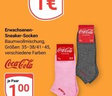 Erwachsenen-Sneaker-Socken im Angebot bei GLOBUS in Willich Erwachsenen-Sneaker-Socken Angebote von Coca-Cola bei GLOBUS Willich für 1,00 €