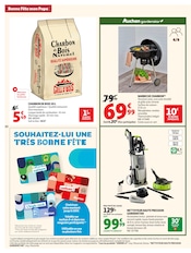 Promos Barbecue dans le catalogue "OFFRES DU MOMENT" de Auchan Hypermarché Barbecue en promo dans le catalogue Auchan Hypermarché à la page 20