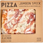 Pizza jambon speck gorgonzola mozzarella - MIX BUFFET en promo chez Carrefour Market Pizza jambon speck gorgonzola mozzarella - MIX BUFFET dans le catalogue Carrefour Market