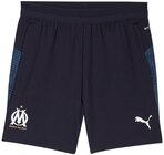 Le short de football Adulte - Adidas / Puma / Nike dans le catalogue Intersport