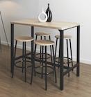 Table haute mange-debout Loka et 4 tabourets - Maxi Bazar à Paris Table haute mange-debout Loka et 4 tabourets en promo chez Maxi Bazar Paris à 99,99 €