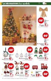 Poupée Angebote im Prospekt "LES PRIX BAS de Noël" von Hyper U auf Seite 16