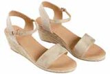 Sandale compensée femme - GÉMO - Intermarché à Poitiers Sandale compensée femme - GÉMO en promo chez Intermarché Poitiers à 14,99 €