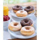 Assortiment de 8 donuts dans le catalogue Carrefour