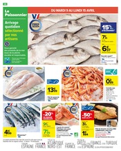 Promo Crevettes dans le catalogue Carrefour du moment à la page 28