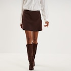 Jupe-short portefeuille courte marron foncé femme en promo chez La Halle Jupe-short portefeuille courte marron foncé femme dans le catalogue La Halle
