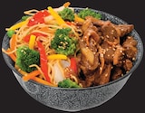 Promo Bœuf aux oignons, légumes et nouilles chinoises à 12,21 € dans le catalogue Intermarché Express à Verrières-le-Buisson