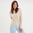 Promo Pull col rond manches longues ecru femme à 11,19 € dans le catalogue La Halle à Montauban