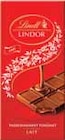 Tablette de chocolat lindor lait - LINDT en promo chez Intermarché Villenave-d'Ornon à 4,74 €