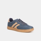 Tennis basses à lacets bleu marine homme à La Halle dans Baincthun