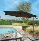 Parasol déporté Kigali anthracite Ø 3 m à Castorama dans Denguin