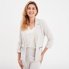 Veste blazer cintré manches 3/4 gris clair femme - LH en promo chez La Halle Veste blazer cintré manches 3/4 gris clair femme - LH dans le catalogue La Halle
