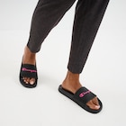 La Halle Pineuilh - Promo Mules Champion Daytona noir femme Promo Mules Champion Daytona noir femme à 13,99 € dans le catalogue La Halle à Pineuilh