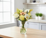 Bouquet jaune avec arums - FLEUR dans le catalogue Carrefour