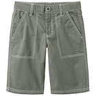 Jungen Shorts mit Kontrastnähten bei Ernstings family im Stadtlohn Prospekt für 15,99 €
