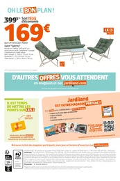 Offre Table De Salon dans le catalogue Jardiland du moment à la page 4