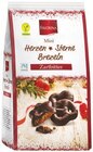 Mini Herzen-Sterne-Brezeln Zartbitter im Lidl Prospekt Mini Herzen-Sterne-Brezeln Zartbitter von Favorina im aktuellen Lidl Prospekt für 3,49 €