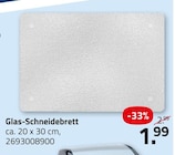 Glas-Schneidebrett von  im aktuellen ROLLER Prospekt für 1,99 €