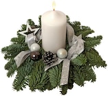 Adventsgesteck mit Kerze  im aktuellen Penny Prospekt für 7,99 €