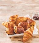 4 pains au chocolat  + 4 croissants - U en promo chez Super U Yerres à 3,84 €