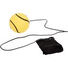 Balle rebondissante avec bracelet - Action dans le catalogue Action