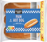 Pain pour hot dog - TRADER JOE’S dans le catalogue Aldi