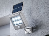 Projecteur solaire à led avec détecteur de mouvements - LIVARNO HOME en promo chez Lidl Projecteur solaire à led avec détecteur de mouvements - LIVARNO HOME dans le catalogue Lidl