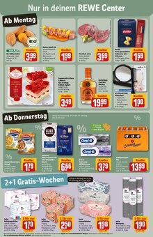Huhn im REWE Prospekt "Dein Markt" mit 30 Seiten (Frankfurt (Main))