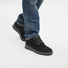 Baskets montantes à lacets noir homme à 45,99 € dans le catalogue La Halle