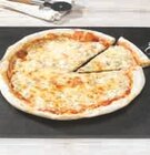 Promo Pizza 4 Fromages ou Capricciosa à 8,95 € dans le catalogue U Express à Le Mesnil-Au-Val