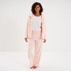 Ensemble pyjama 3 pièces effet polaire rose nude femme - La Halle à Dreux Ensemble pyjama 3 pièces effet polaire rose nude femme en promo chez La Halle Dreux à 19,99 €
