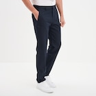 Pantalon de costume droit avec pinces bleu marine homme - La Halle à Asnières-sur-Seine Pantalon de costume droit avec pinces bleu marine homme en promo chez La Halle Asnières-sur-Seine à 25,99 €