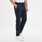 Pantalon de costume droit avec pinces bleu marine homme en promo chez La Halle Montpellier à 25,99 €