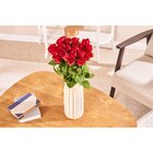 Bouquet de 20 roses en promo chez Carrefour Market Bouquet de 20 roses dans le catalogue Carrefour Market