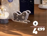 Promo Traineau en feutrine à 4,99 € dans le catalogue Gifi à Corbeil-Essonnes