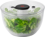 ESSOREUSE À SALADE Ø 26 CM - OXO en promo chez Auchan Hypermarché ESSOREUSE À SALADE Ø 26 CM - OXO dans le catalogue Auchan Hypermarché