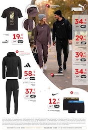 Pantalon Femme Angebote im Prospekt "Pour Noël, offrez leurs marques préférées à petits prix" von Sport 2000 Pantalon Femme Angebote im Prospekt "Pour Noël, offrez leurs marques préférées à petits prix" von Sport 2000 auf Seite 3