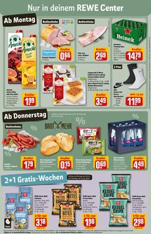 Chips im REWE Prospekt "Dein Markt" mit 32 Seiten (Hildesheim)