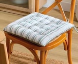 Galette de chaise rayée groove 38×38cm dans le catalogue Maxi Bazar